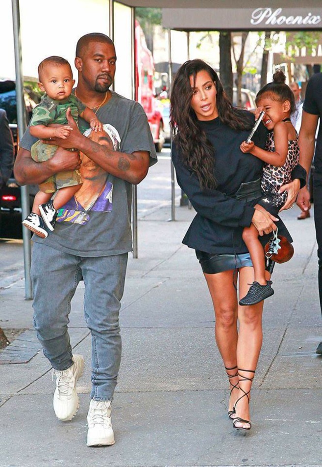 Kanye West et sa femme Kim Kardashian auraient fait appel à une agence de mères porteuses
