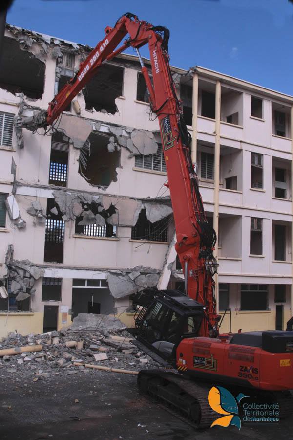 Pourquoi ce choix de communication de la CTM sur la démolition du lycée SCHOELCHER ?