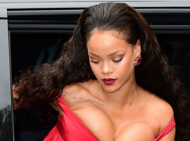 Martinique Caraïbes: Regardez comment Rihanna était habillée à la Saint Valentin !