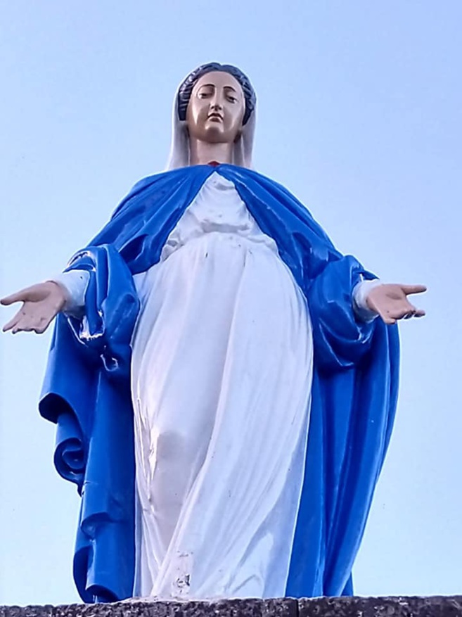 Saint-Pierre : Bravo à ceux qui ont rénové Notre Dame du Bon Port, la vierge des Marins. 