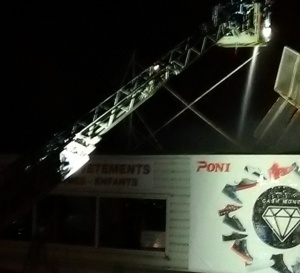 Nuit du samedi Gras 2017,  le magasin de chaussures PONI prend feu en pleine zone industrielle.