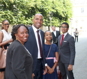 [Editorial] / Nous attendons désormais la photo de ces mêmes parlementaires avec leurs assistants Martiniquais