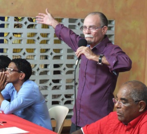 Défendre la démocratie, promouvoir la responsabilité du Peuple Martiniquais